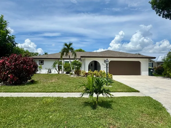 6829 Carmelle Dr, Fort Myers, FL 33919