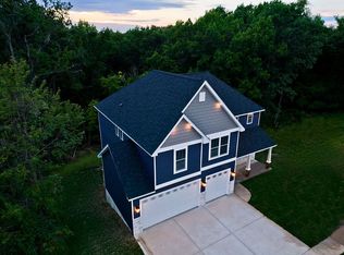 379 Westglen Village Dr, Ballwin, MO