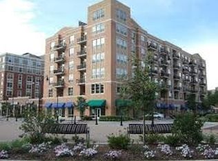 656 Pearson St UNIT 208, Des Plaines, IL 60016