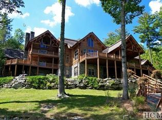 760 Glenshore Dr, Cullowhee, NC 28723