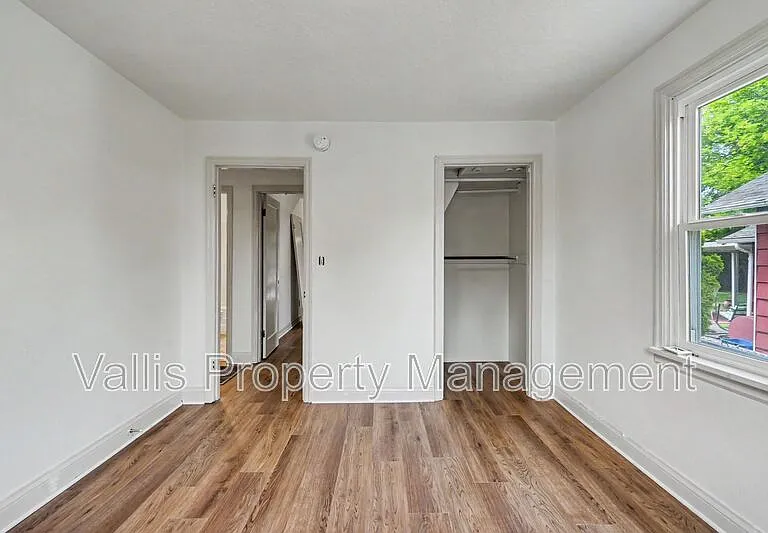 2151 Winter St SE — Photo 22