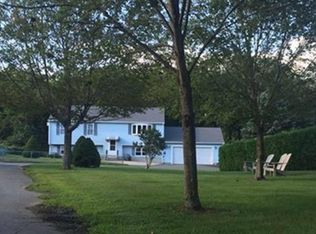 2 Thistle Ln, Dartmouth, MA 02747