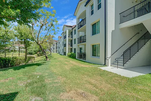 611 Villa Cir Photo 1