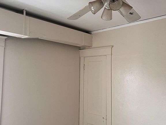 3rd image of 641 16th St #3