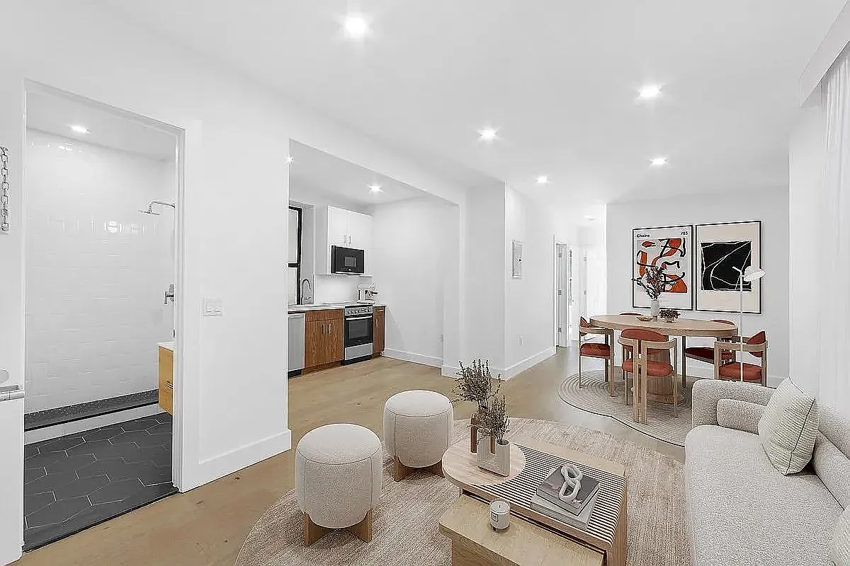 27 Saint Marks Place — Photo 2