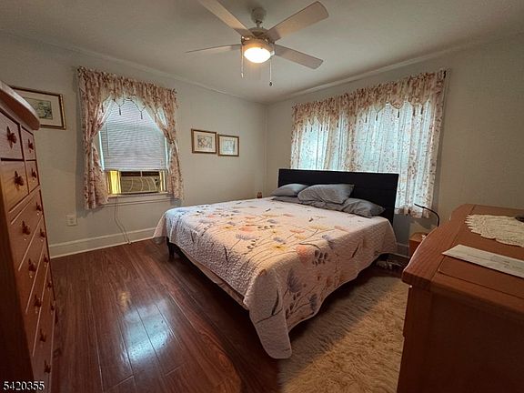 5th image of 1629 May St