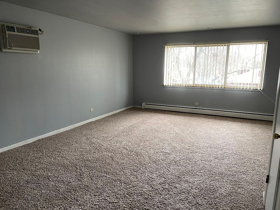 2nd image of 550 Eichler Dr #3
