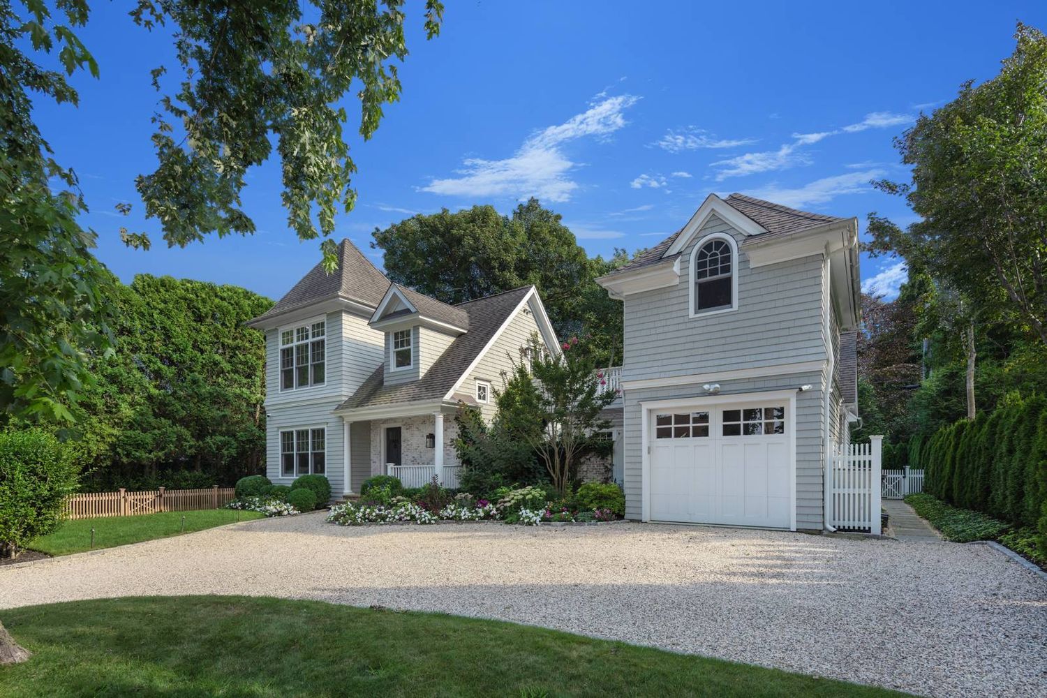  Beautifully landscaped
