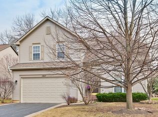 1847 S Waxwing Ln, Libertyville, IL