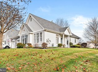 207 Burholme Dr, Hamilton, NJ 08691