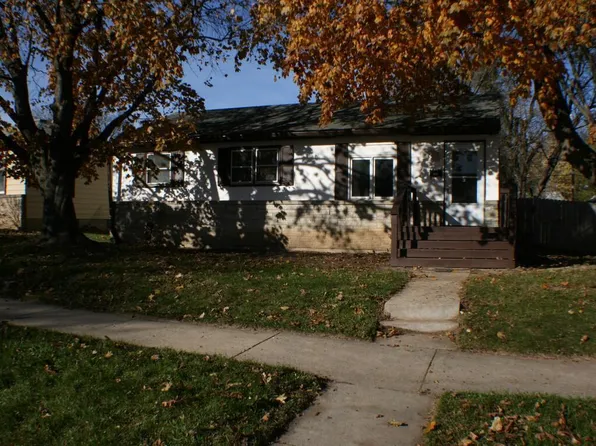 8090 West Grantosa DRIVE, Milwaukee, WI 53218