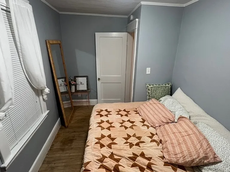 11 Colonial Rd — Photo 4