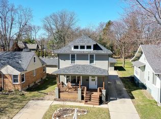 34 Concord Rd, Oconomowoc, WI 53066