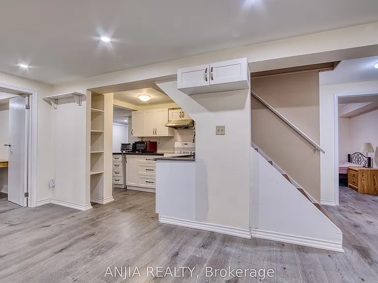 37 Allangrove Cres #BASEMENT — Photo 3