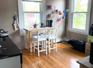 198 Waterman St, Providence, RI 02906