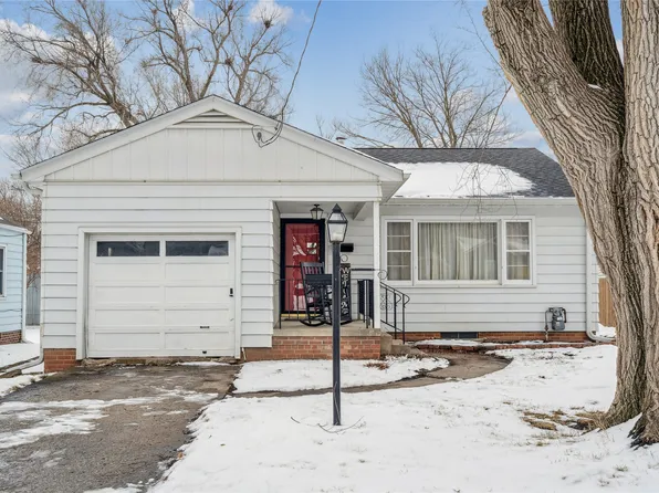 2415 48th St, Des Moines, IA 50310