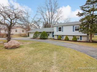 22W775 Armitage Ave, Glen Ellyn, IL 60137