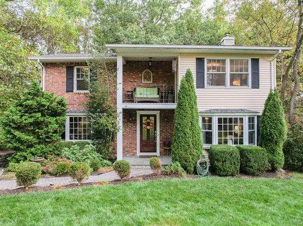 182 Bayberry Terrace, Middlebury, CT 06762