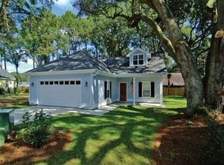 18 Carolina Village Cir, Beaufort, SC 29906