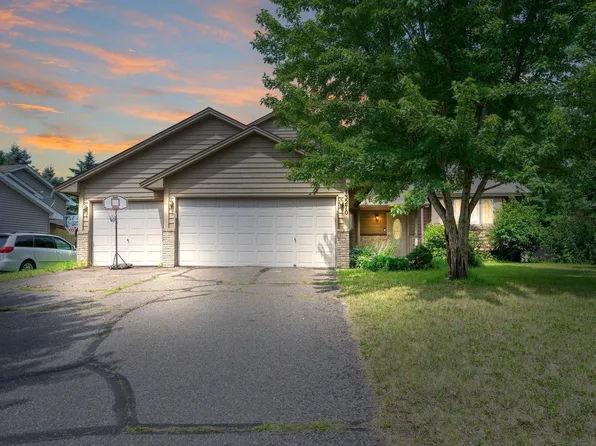 13270 Marigold St NW, Coon Rapids, MN 55448