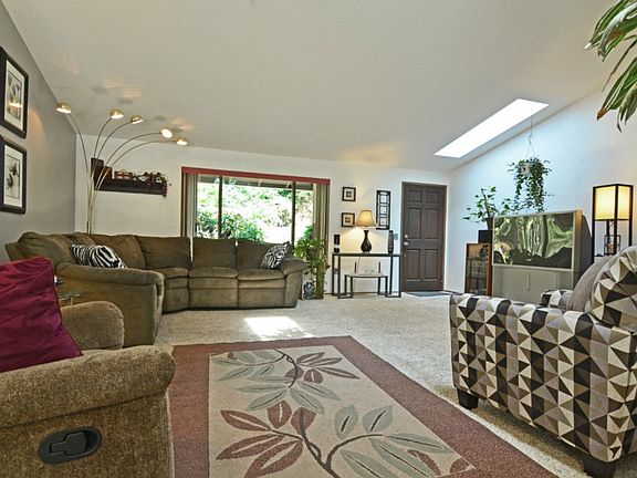 4th image of 21633 Locust Way