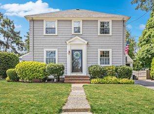 87 Sims Rd, Quincy, MA 02170