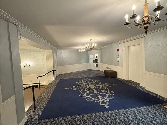 5th image of 13800 Fairhill Rd APT 520