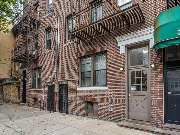 36-25 30th St #2A, Astoria, NY 11106