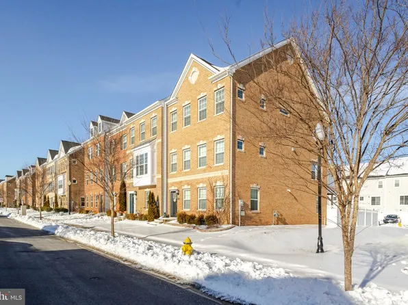 11391 Tolkien Ave, White Plains, MD 20695