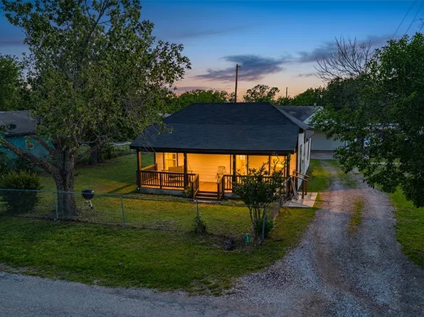 300 S Wall St, Itasca, TX 76055