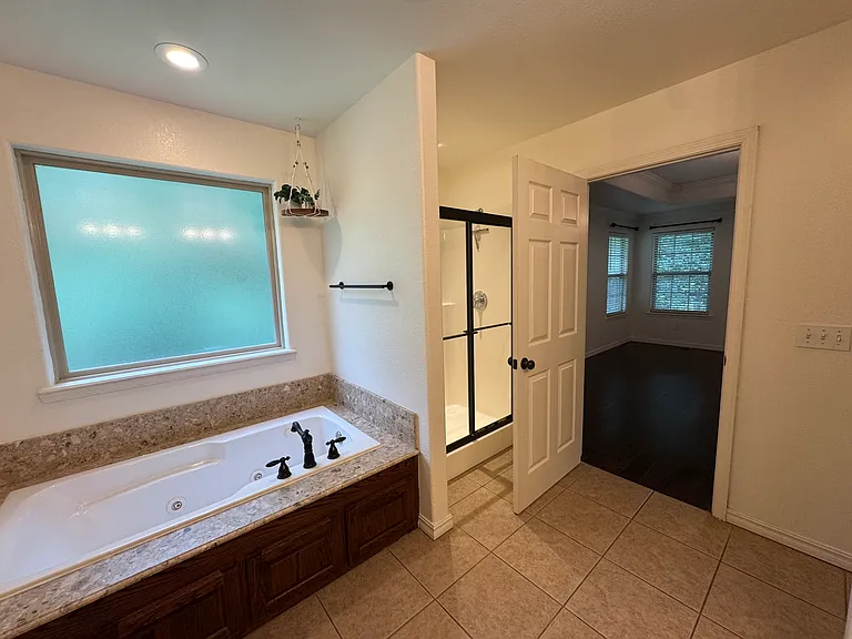 16 Wiltshire Dr — Photo 12