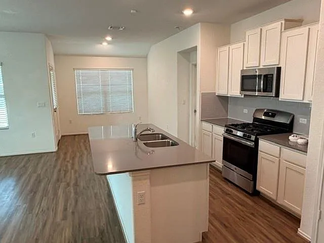 6917 Colorado Bluffs Rd — Photo 4