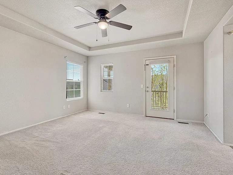 6442 Silverwind Cir — Photo 15