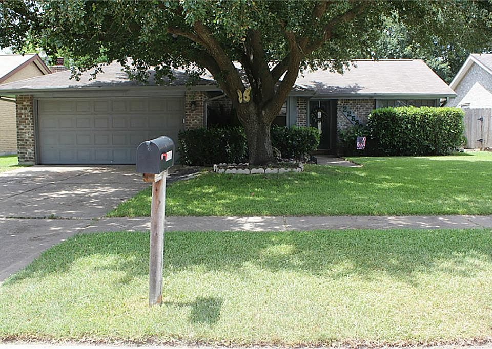 1st image of 22530 Dabney Manor Ln