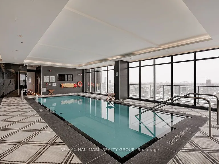 255 Bay St #801 — Photo 32