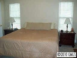 5th image of 111 Angel Oaks Dr