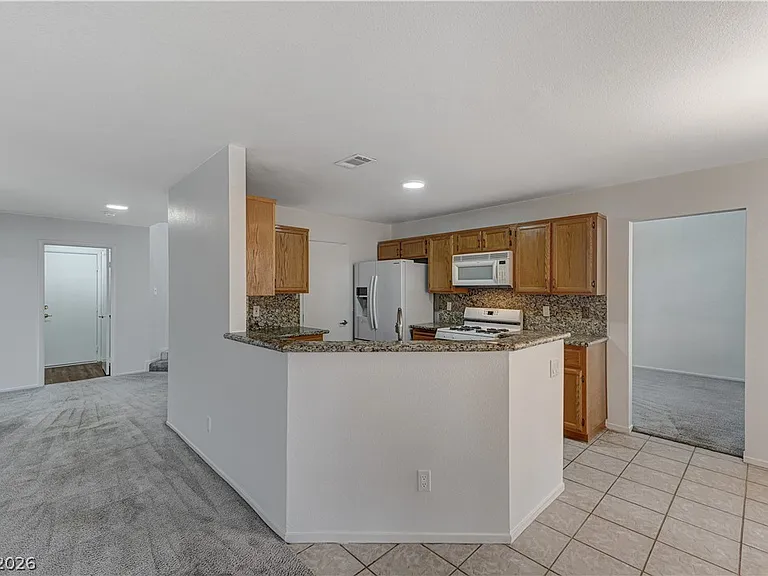 2920 Caressa Ct — Photo 21