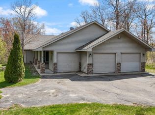 127 Eagle Dr, Coleraine, MN 55722