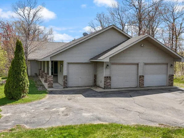 127 Eagle Dr, Coleraine, MN 55722