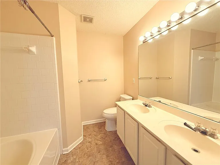 40 Highoak Dr NE — Photo 17