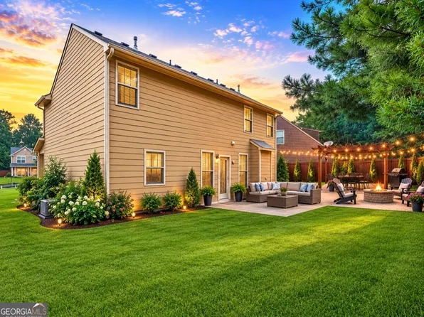 5037 Saphire Ct, Douglasville, GA 30135