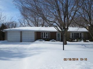 47 E Larkspur Ln, Bristol, IL 60512