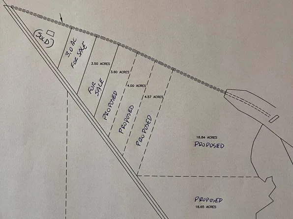 2 River Rd, Columbia, MS 39429