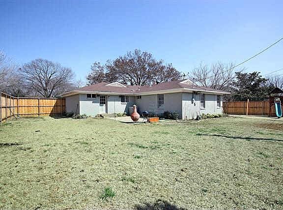 5th image of 8879 Larchwood Dr