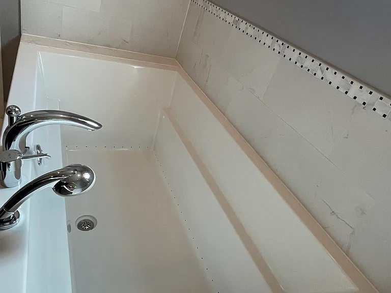 2410 W Bloomingdale Ave #2A — Photo 12