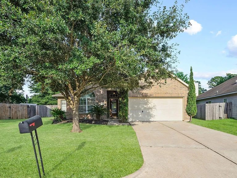 22326 E Daniel Oak Cir — Photo 1