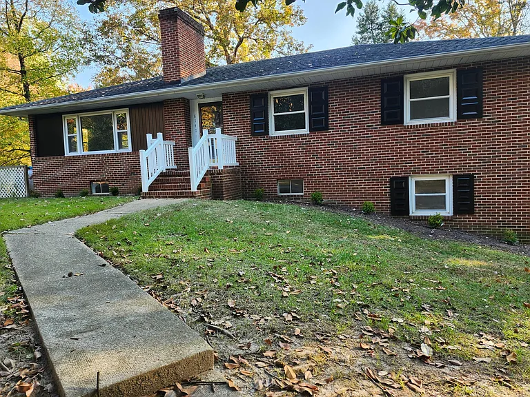 8147 N Mayfield Ln — Photo 1