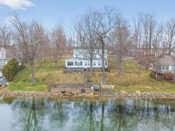 61305 Crooked Creek Rd, Cassopolis, MI 49031