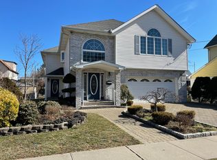 261 Maple Ave #2, Wallington, NJ 07057