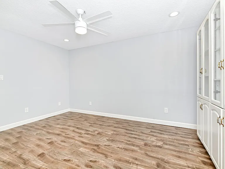 2300 Barbados Dr — Photo 24